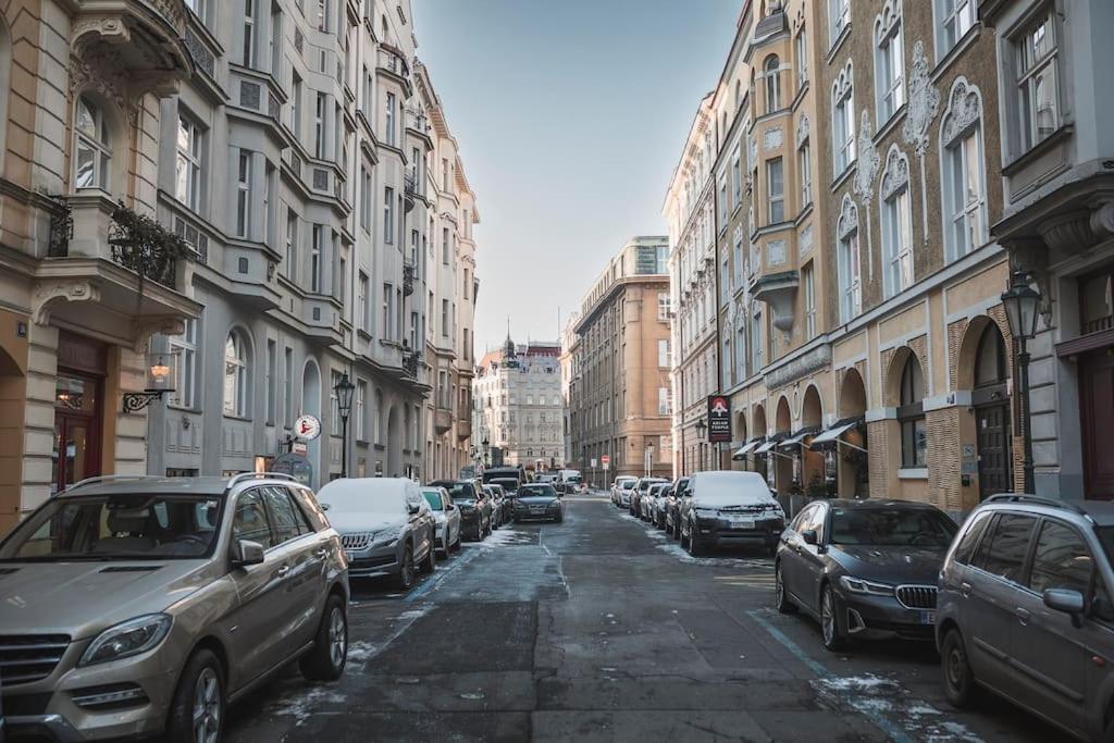 Prince Matyas Apartment Прага Экстерьер фото